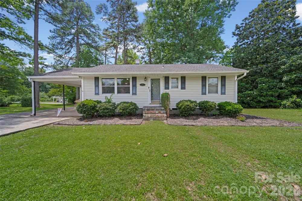600 Mcadenville Road Lowell, NC 28098
