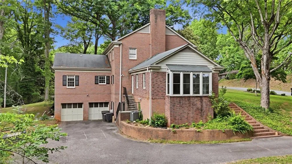 330 Earlwood Road Statesville, NC 28677