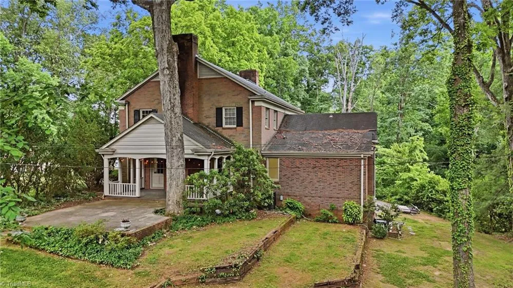 330 Earlwood Road Statesville, NC 28677