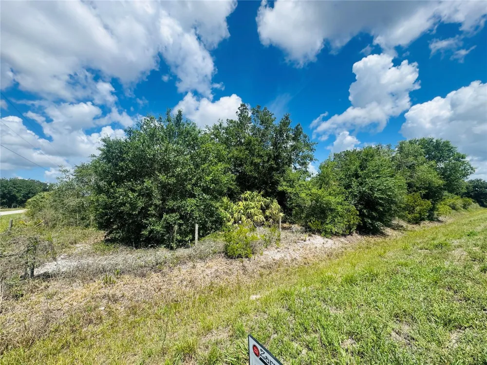 20811 NW 266TH STREET Okeechobee, FL 34972