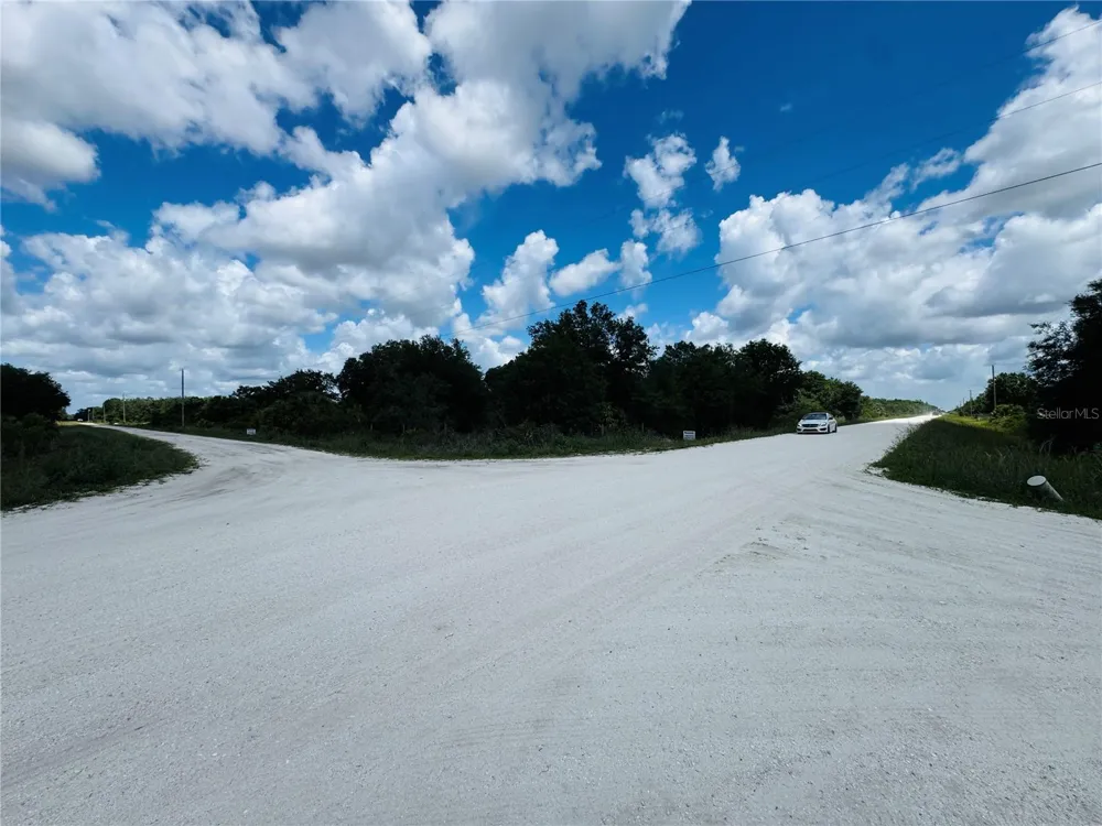 20811 NW 266TH STREET Okeechobee, FL 34972
