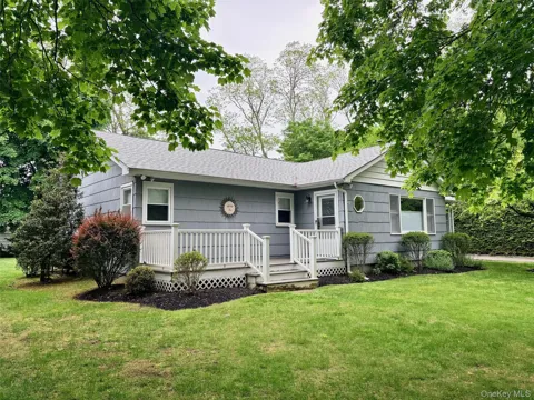 440 Longview Lane