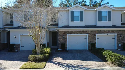 7522 ALOMA PINES COURT