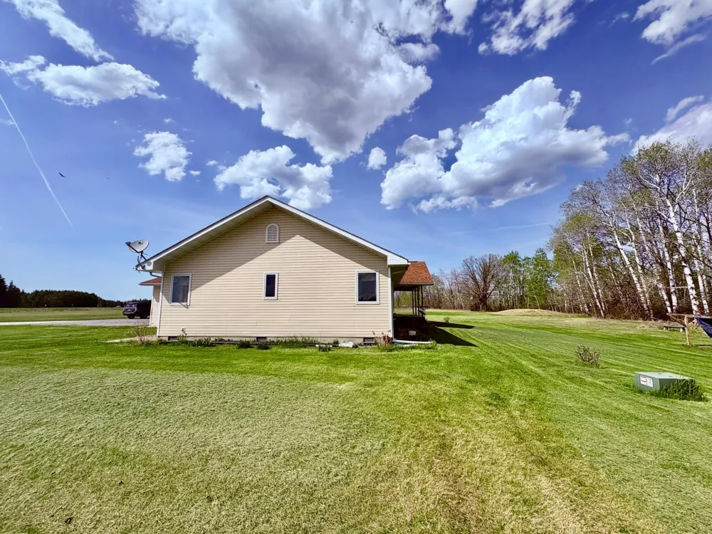 11777 State Highway 11 SE Baudette, MN 56623