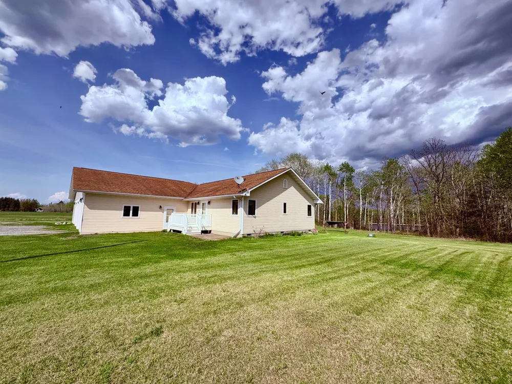 11777 State Highway 11 SE Baudette, MN 56623