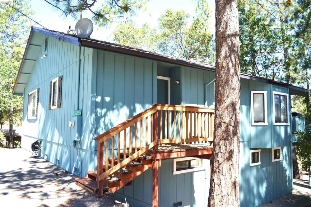 12955 Jackson Mill Drive Groveland, CA 95321