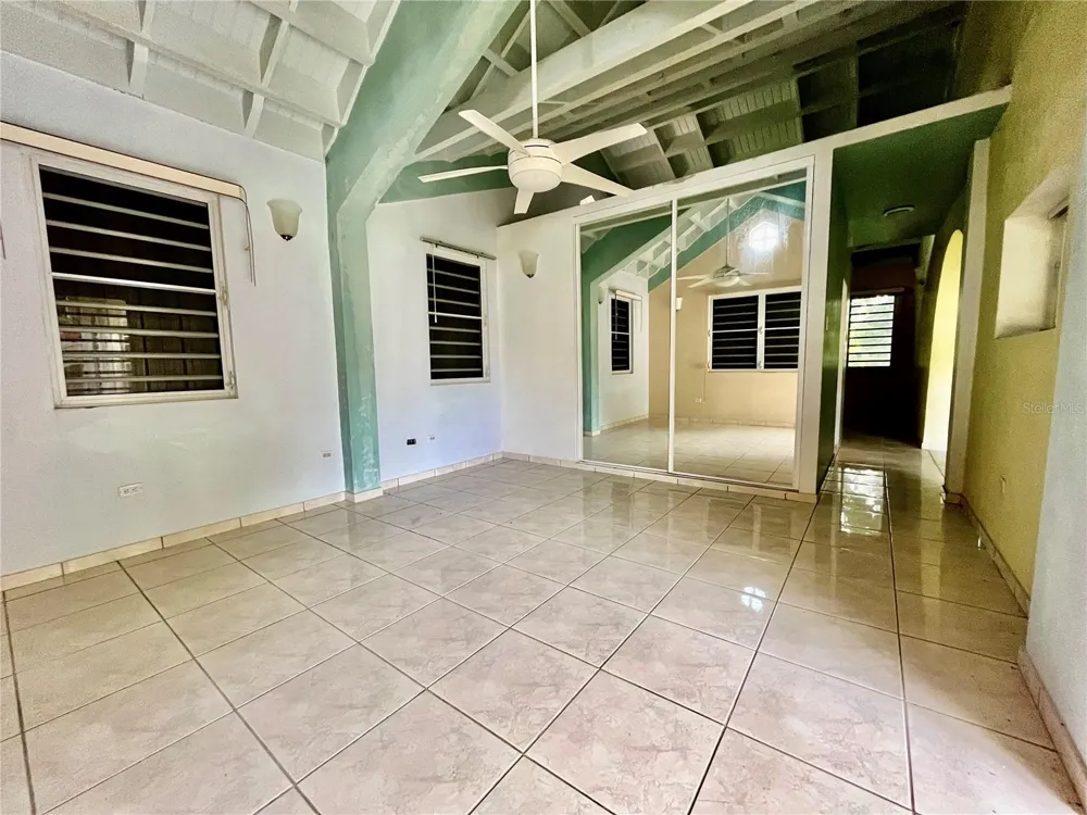 Urb. Naranjo Valley #45 Fajardo, PR 00738
