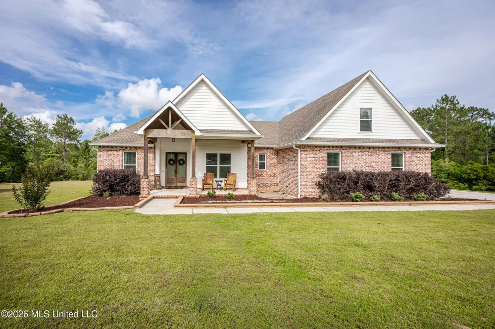 24020 Captain's Court Saucier, MS 39574