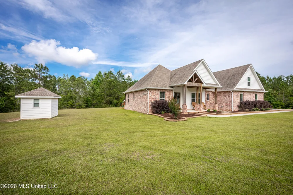 24020 Captain's Court Saucier, MS 39574