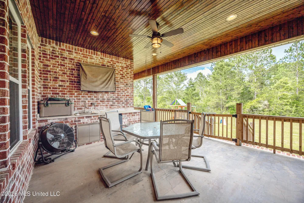 24020 Captain's Court Saucier, MS 39574