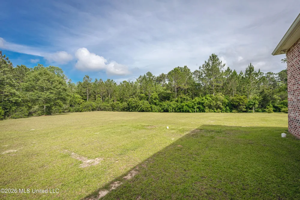24020 Captain's Court Saucier, MS 39574