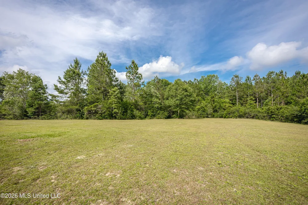 24020 Captain's Court Saucier, MS 39574