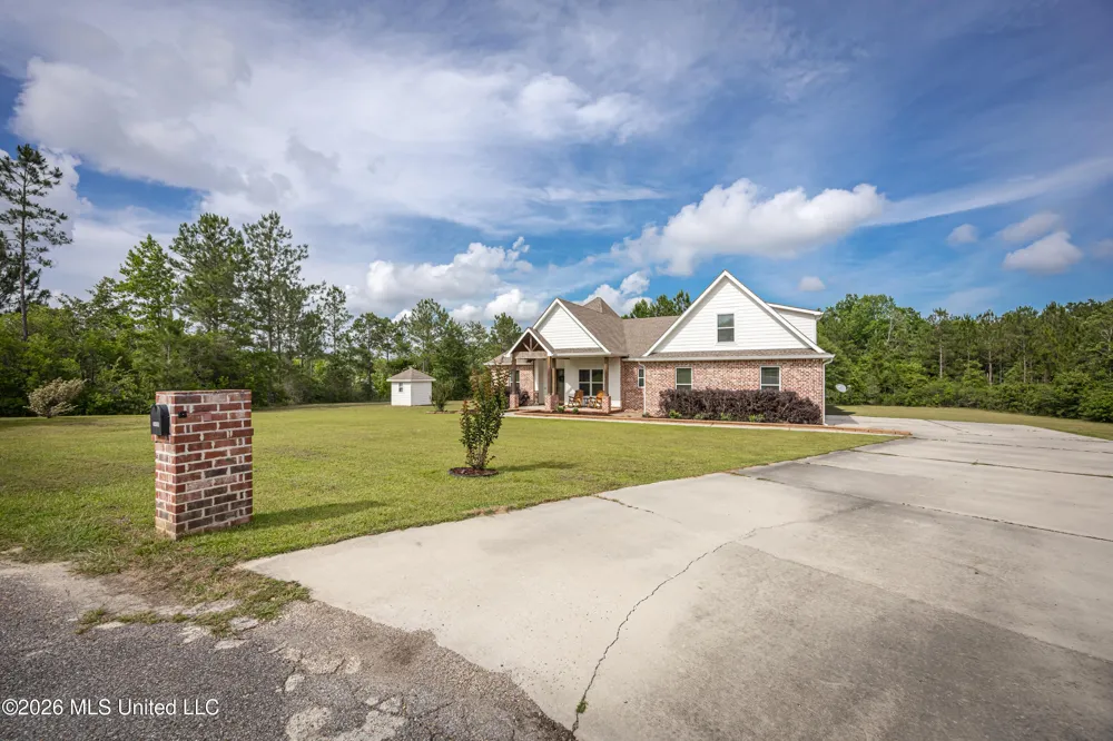 24020 Captain's Court Saucier, MS 39574