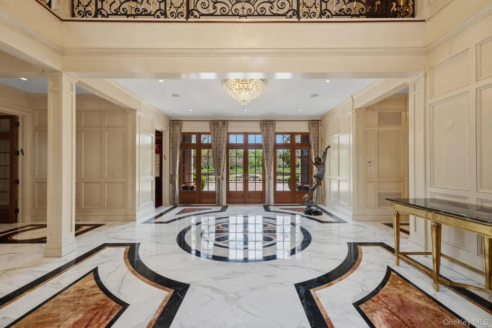 1 Applewood Estate Upper Brookville, NY 11545