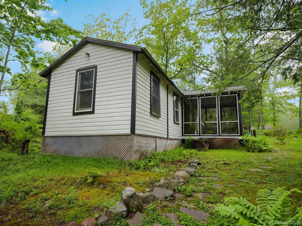 13 Sycamore Trail Wurtsboro, NY 12790