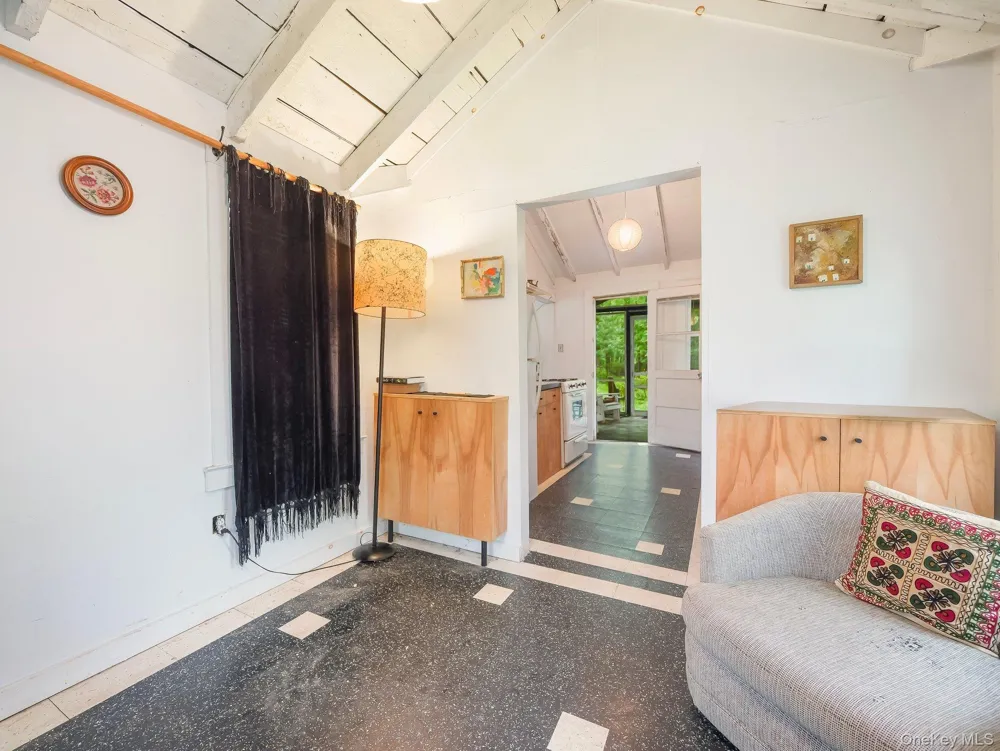 13 Sycamore Trail Wurtsboro, NY 12790