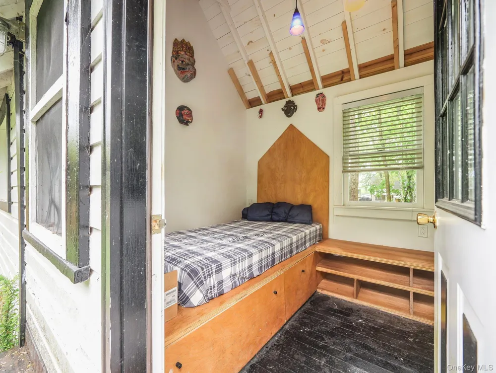13 Sycamore Trail Wurtsboro, NY 12790