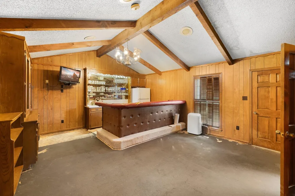 2513 S Fm 1291 Fayetteville, TX 78940