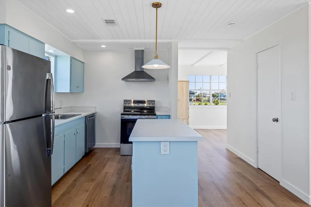 23221 Galceran Drive Galveston, TX 77554