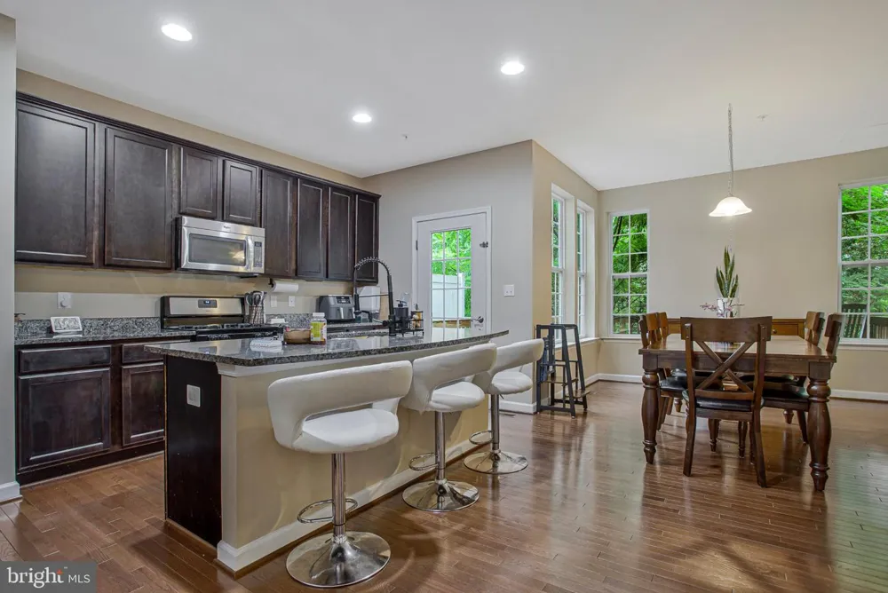 8210 WHITE STAR XING Pasadena, MD 21122