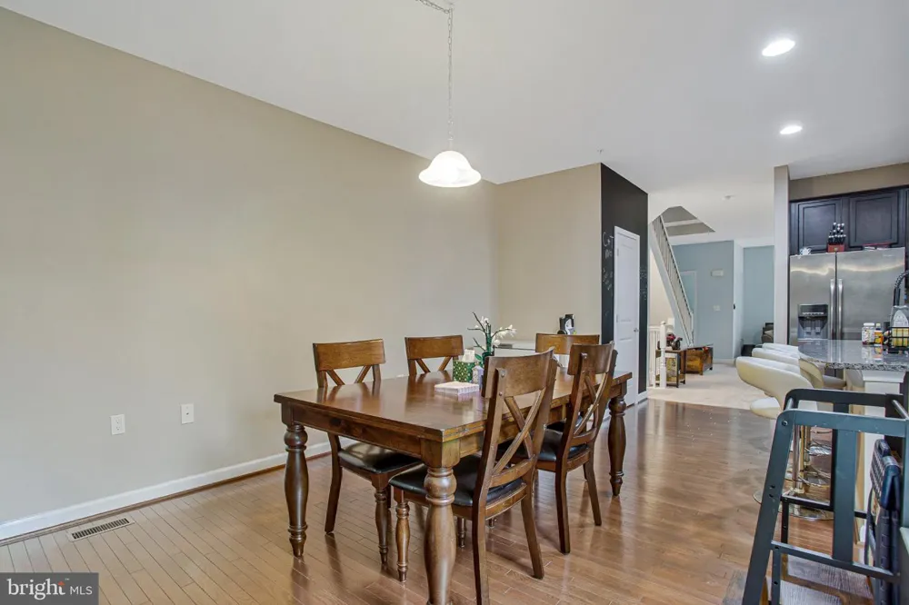 8210 WHITE STAR XING Pasadena, MD 21122