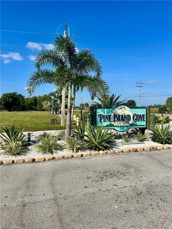 7150 Ladyfish Drive St. James City, FL 33956