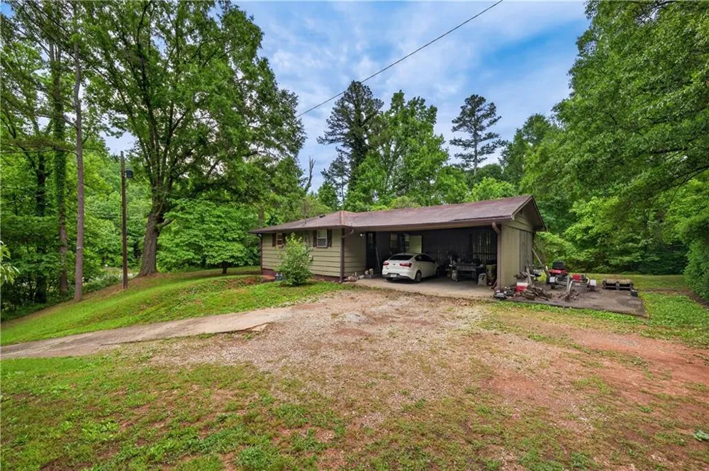 4399 Highway 411 NE Rydal, GA 30171