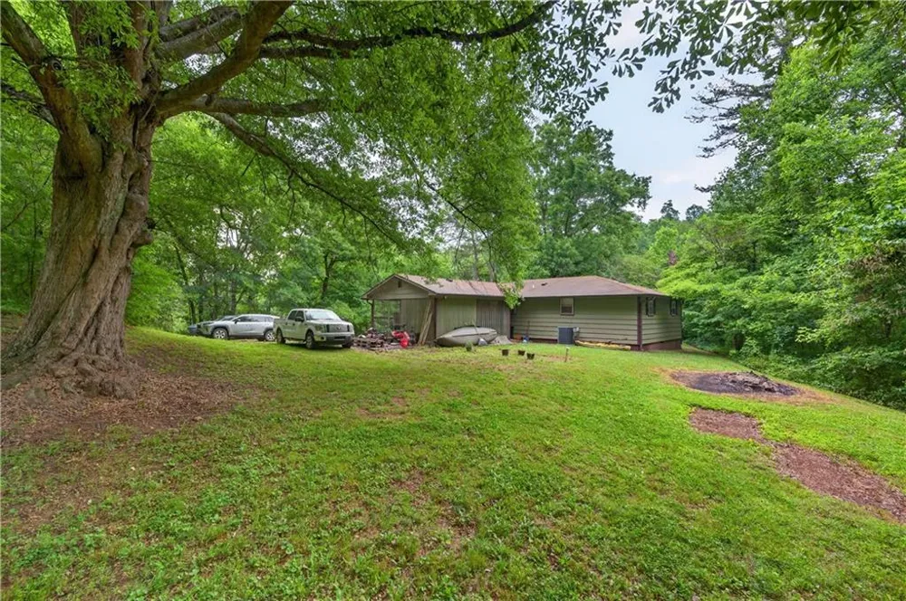 4399 Highway 411 NE Rydal, GA 30171