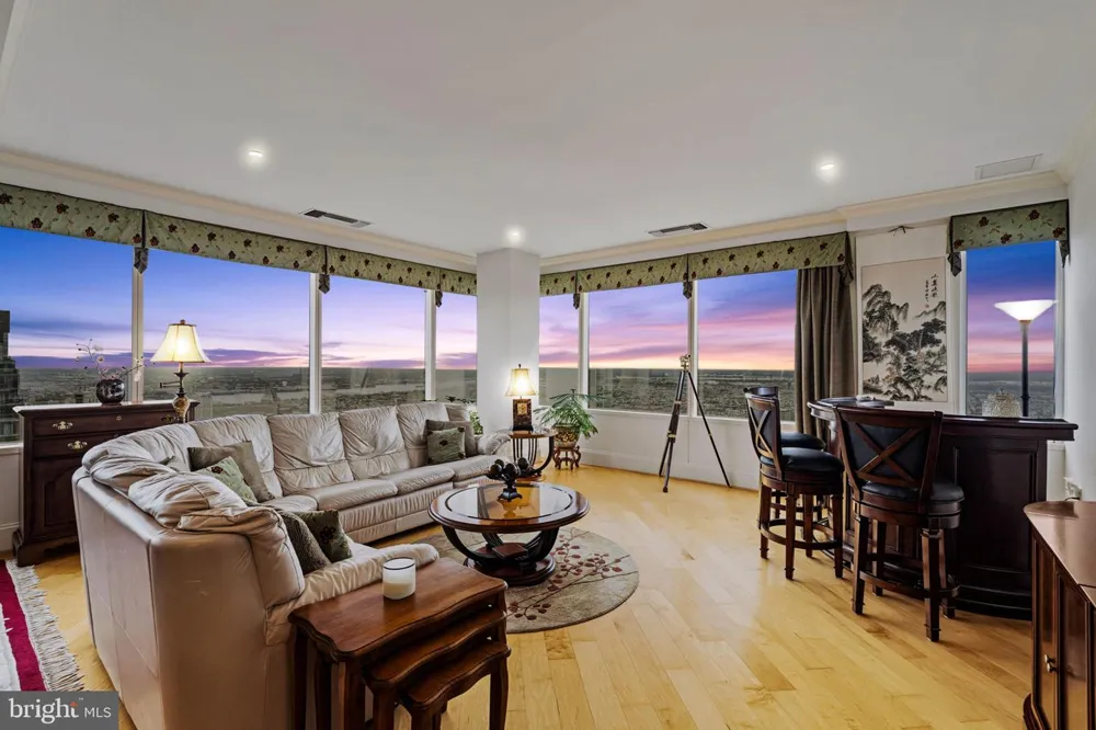 50 S 16TH STREET #4210 Philadelphia, PA 19102
