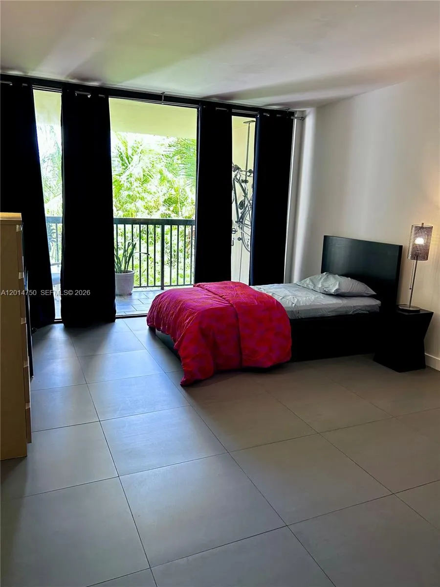 20365 W Country Club Dr #TH24 Aventura, FL 33180