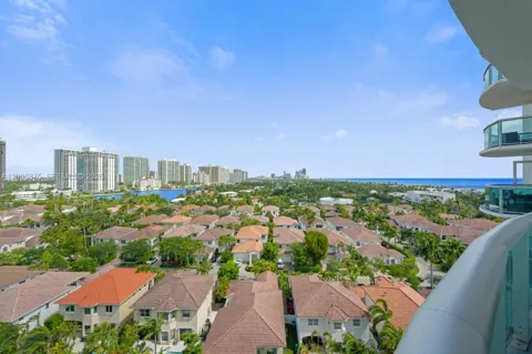 19370 Collins Ave #1122