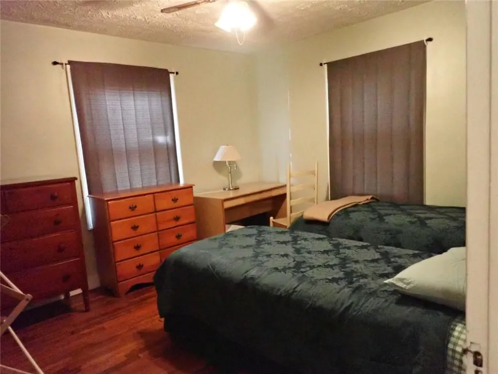 1476 Cambridge Avenue College Park, GA 30337
