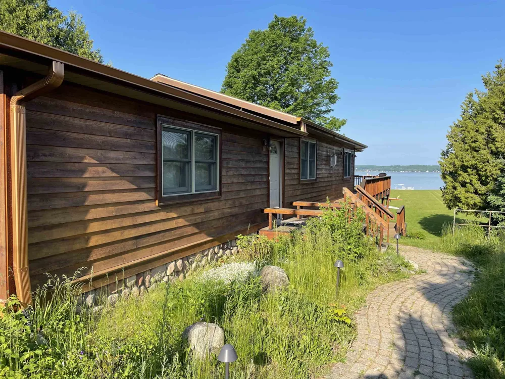 11282 S East Torch Lake Drive Helena Township, MI 49612