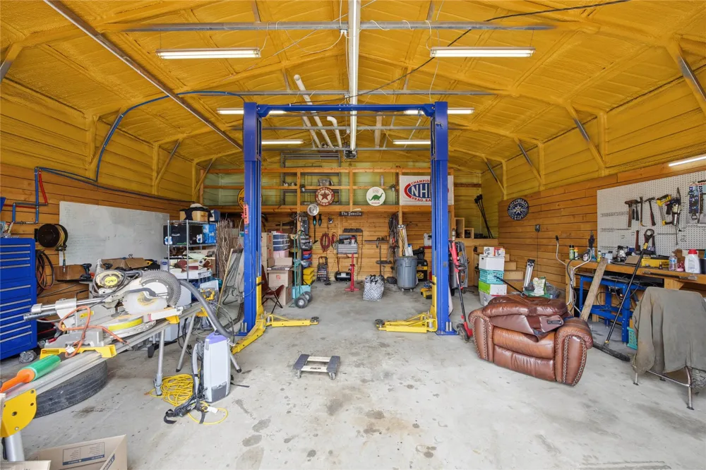 150 County Road 220 Florence, TX 76527