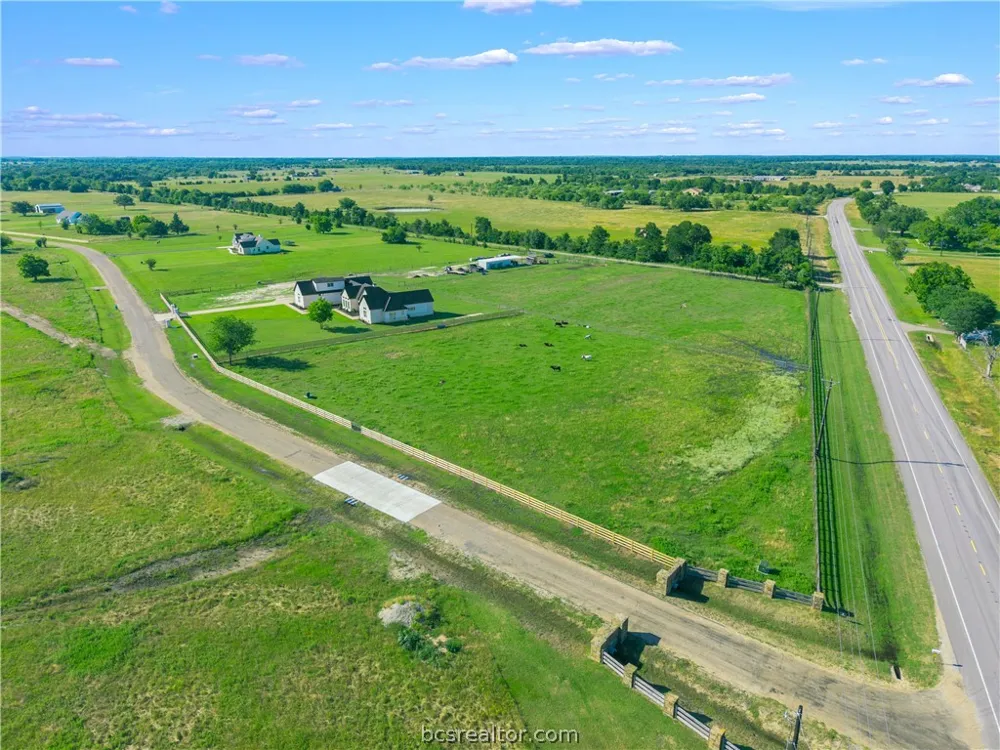 13504 Hudson Farms Road Franklin, TX 77859