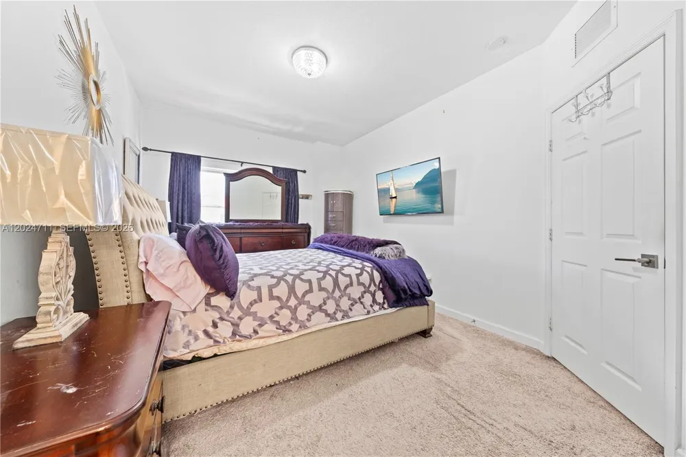 3535 NW 29th Ct Lauderdale Lakes, FL 33311