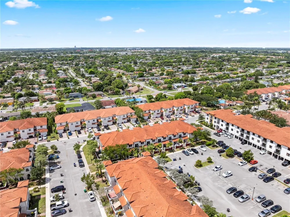 3535 NW 29th Ct Lauderdale Lakes, FL 33311