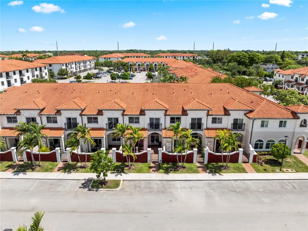 3535 NW 29th Ct Lauderdale Lakes, FL 33311