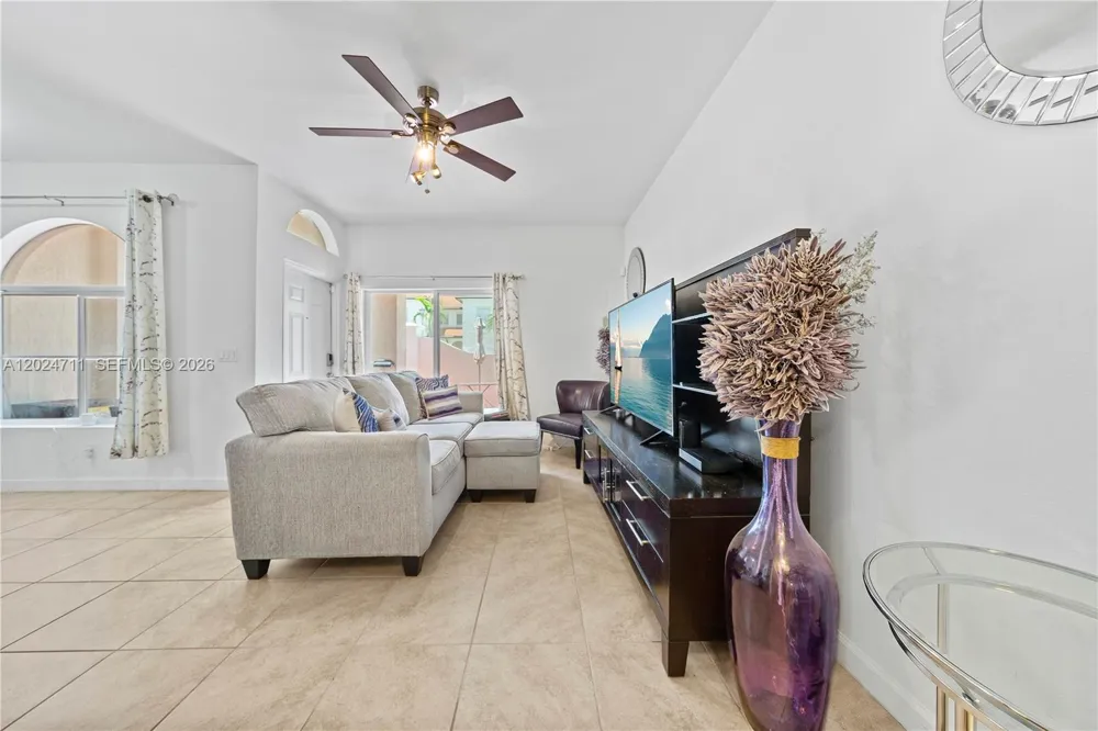 3535 NW 29th Ct Lauderdale Lakes, FL 33311