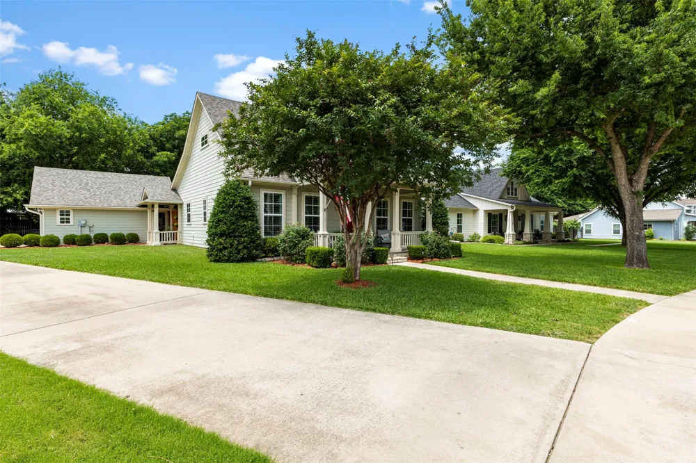 106 Dove Meadow Lane Glen Rose, TX 76043