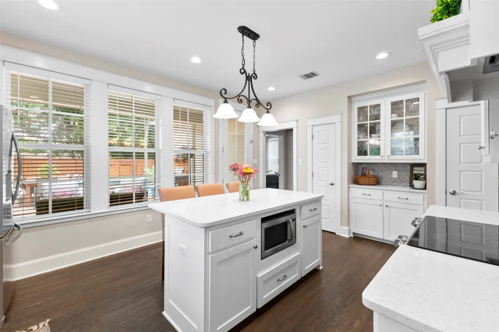 106 Dove Meadow Lane Glen Rose, TX 76043