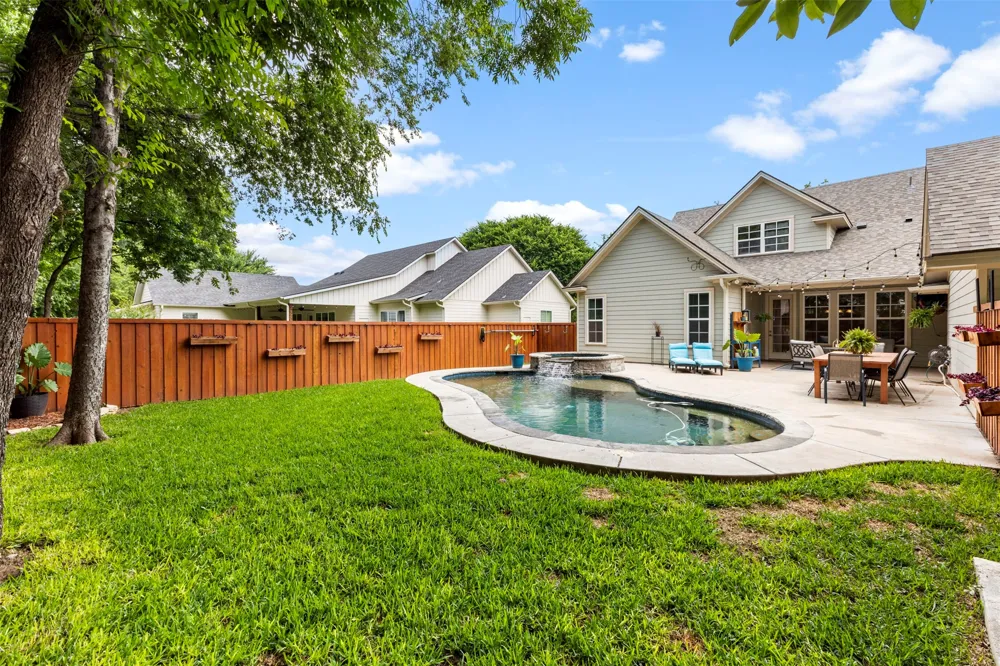 106 Dove Meadow Lane Glen Rose, TX 76043