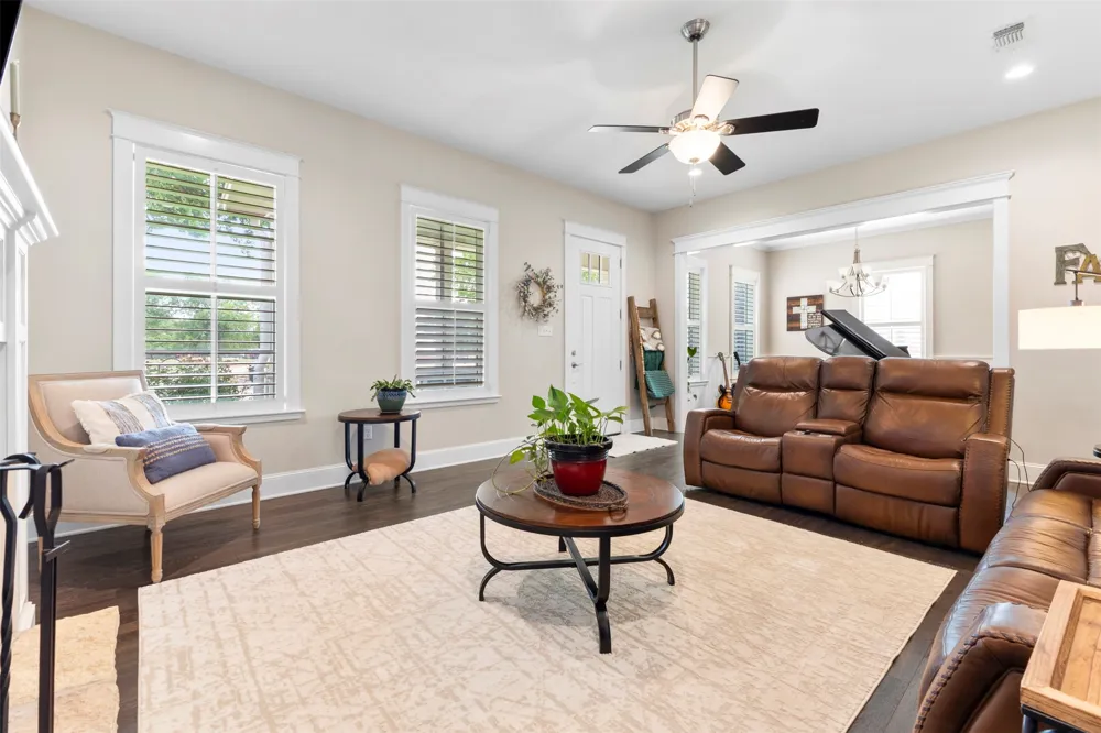 106 Dove Meadow Lane Glen Rose, TX 76043