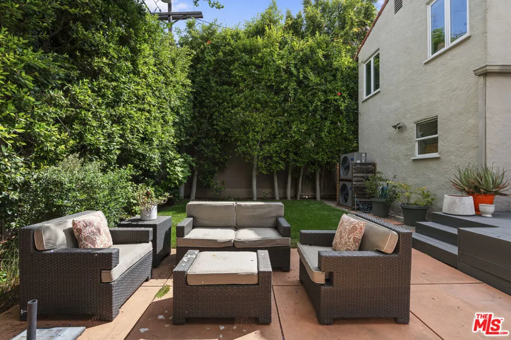 808 S Cloverdale Avenue Los Angeles, CA 90036