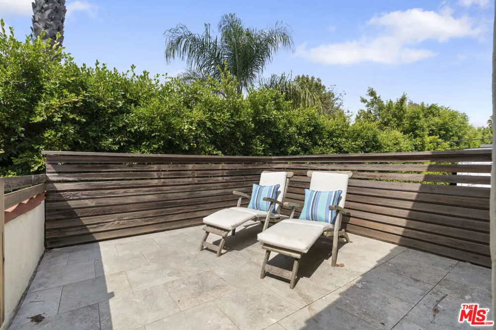 808 S Cloverdale Avenue Los Angeles, CA 90036