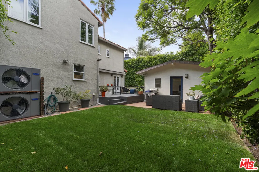 808 S Cloverdale Avenue Los Angeles, CA 90036