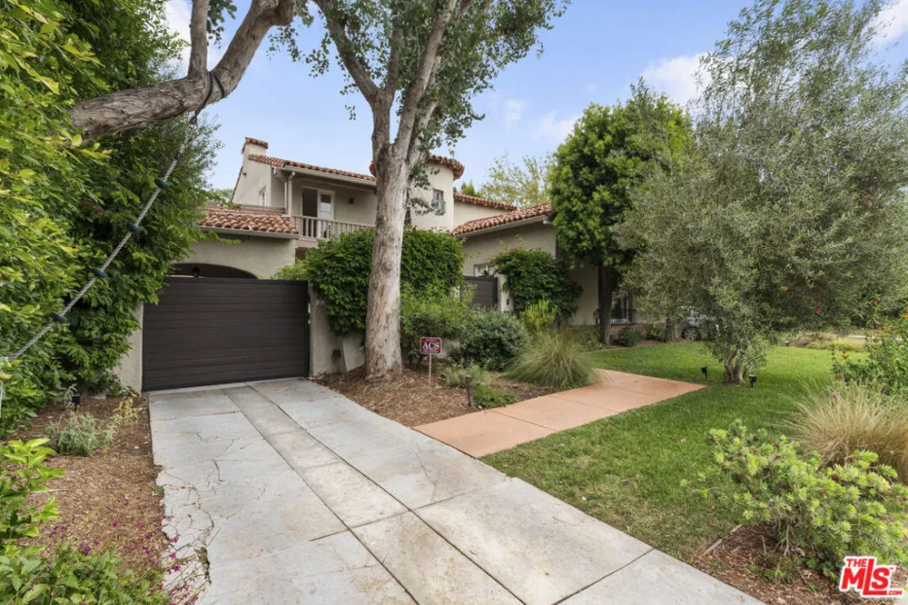 808 S Cloverdale Avenue Los Angeles, CA 90036