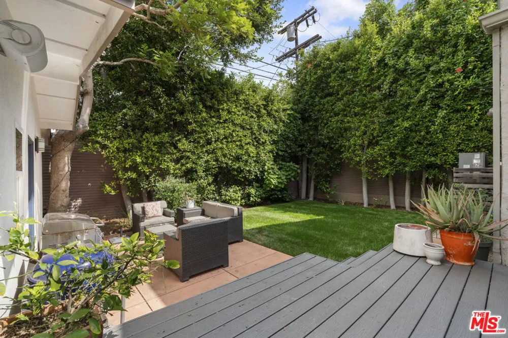 808 S Cloverdale Avenue Los Angeles, CA 90036