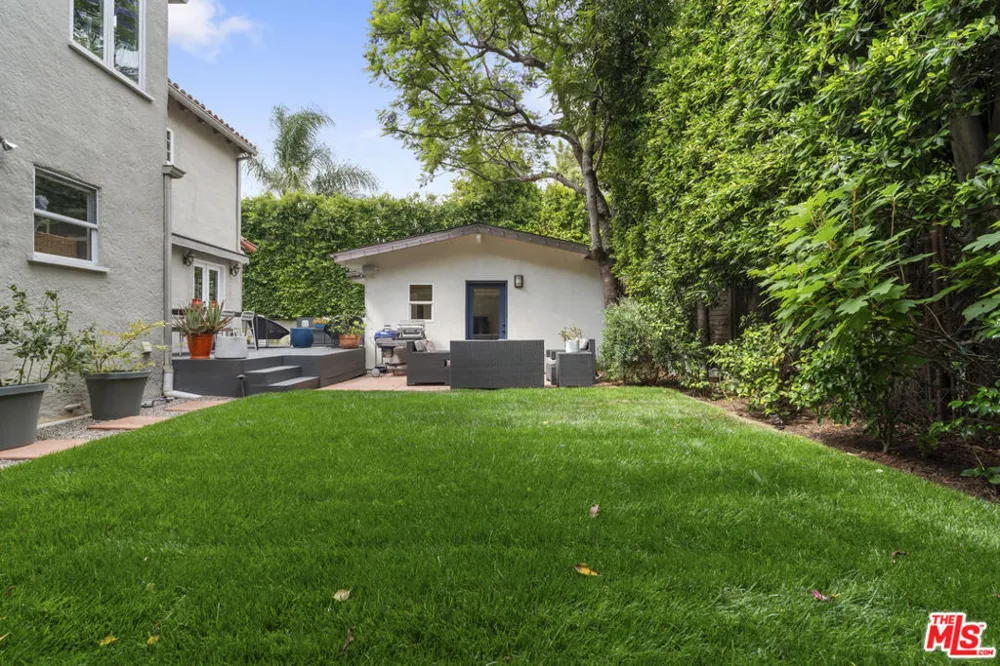 808 S Cloverdale Avenue Los Angeles, CA 90036
