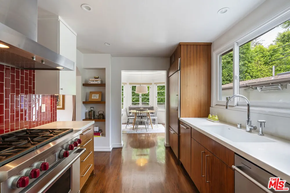 808 S Cloverdale Avenue Los Angeles, CA 90036
